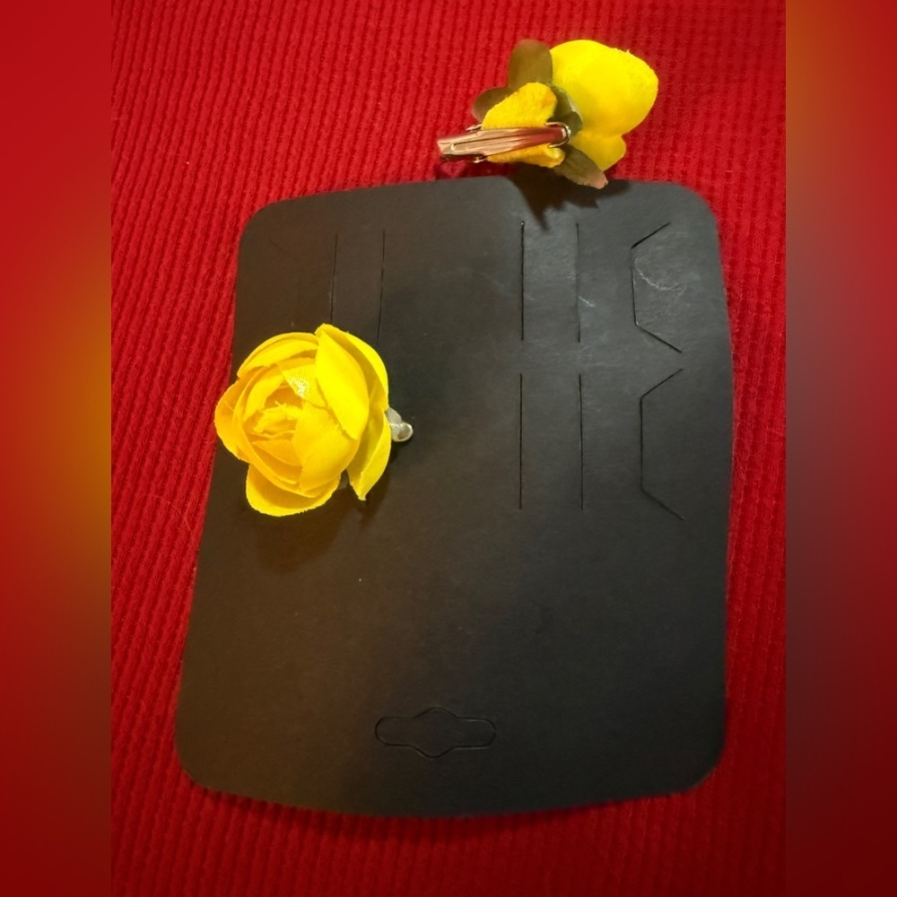 Yellow Rose Hair Clips - Picture 3 of 4